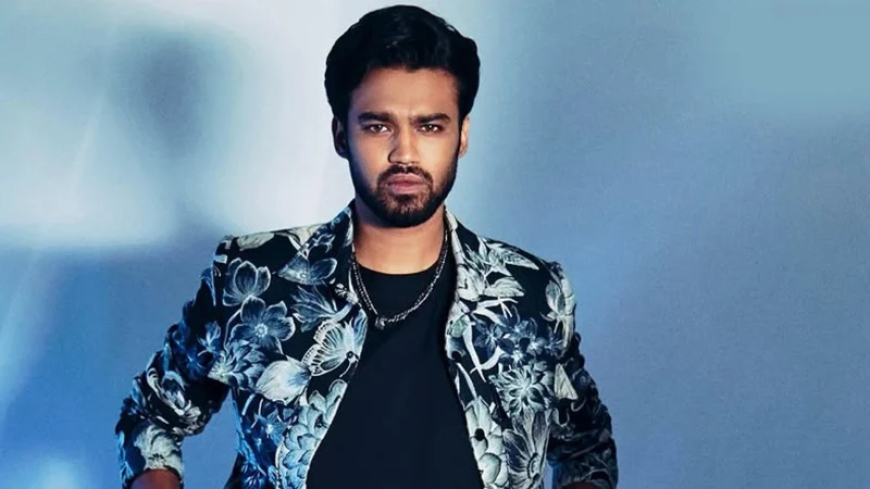 বলিউডকে ‘ভুয়া’ বাবিলের কান্না, বিবৃতি দিয়ে যা বলল পরিবার